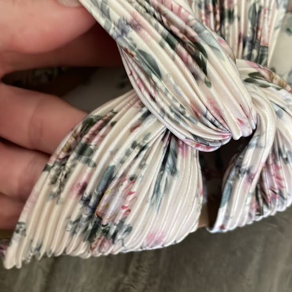 Classy, Feminine Sandals 🌸 - Picture 7 of 7